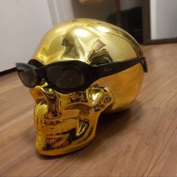 2 Maui Jim's 1 Givenchy Sun glasses - Picture 15 of 16